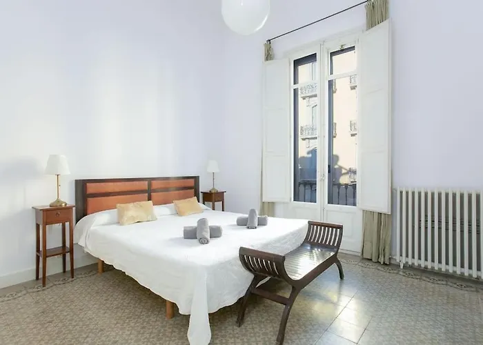 Canela Homes Casa Serra アパート バルセロナ