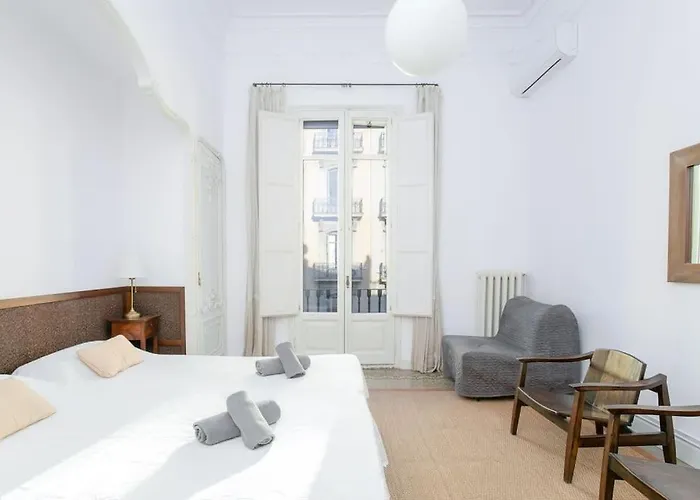 Canela Homes Casa Serra * バルセロナ